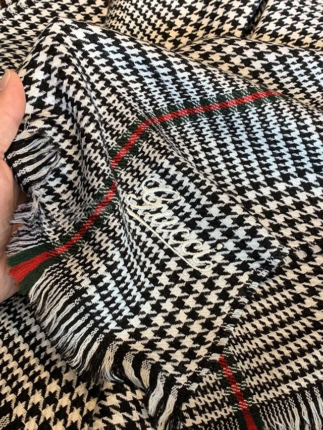 Gucci經典羊絨長巾 古馳情侶款格子圍巾 古琦千鳥格羊絨圍巾  mmj1578